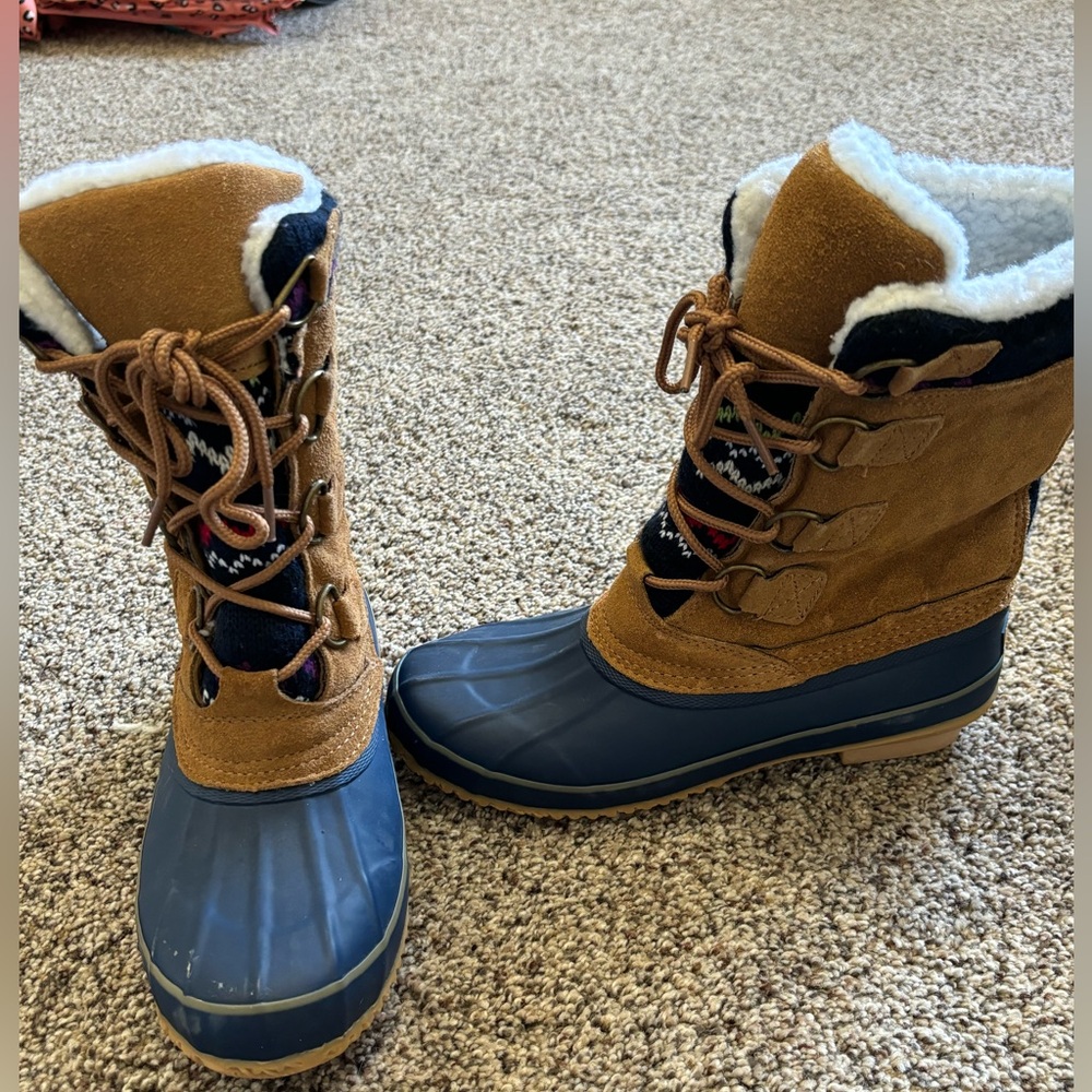 Women’s multicolor Sherpa lined duck boots